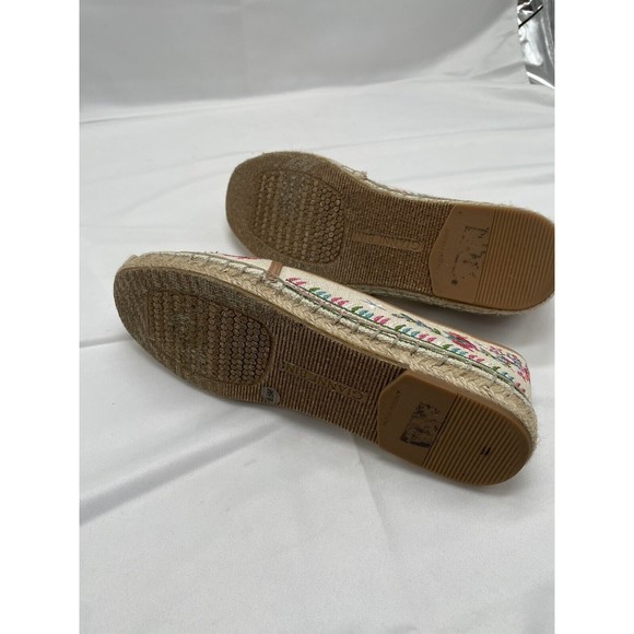 Gianni Bini Peña Floral Embroidered Shoe Sz 6.5 M - Picture 7 of 7